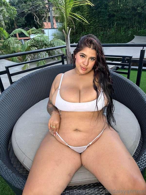 just sitting here… letting the sun kiss every inch where wou..