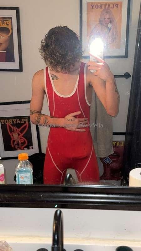 Do you wanna like wrestle?👀