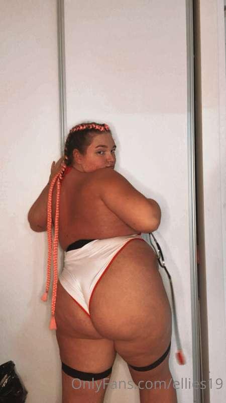 ellies19 image #0