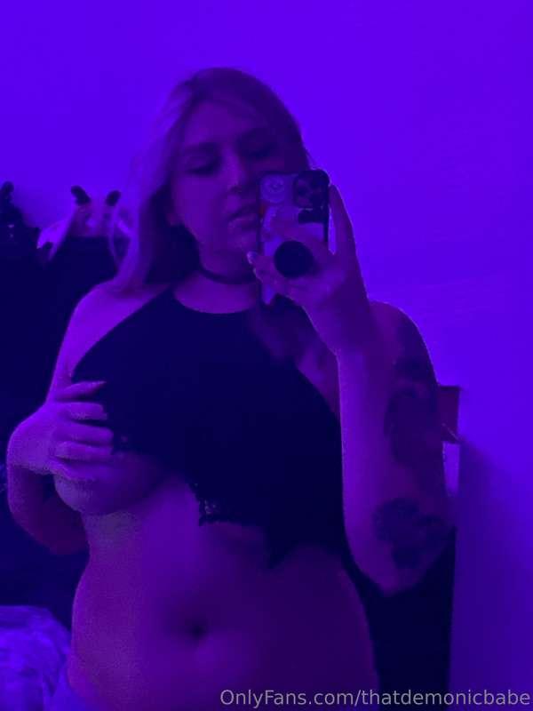 Loving the purple lighting 💜