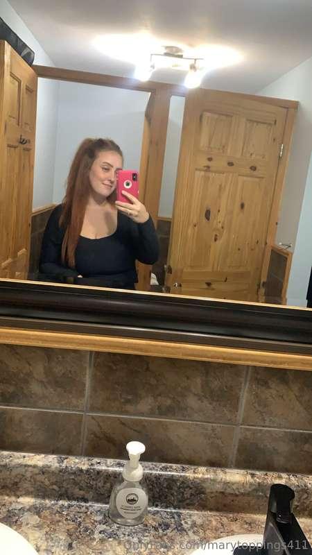 Cute pic of me at work last night!! I woke up this morning a..