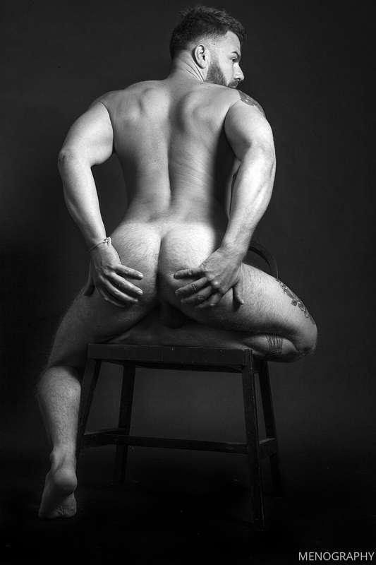 Vlad wants his hole filled.