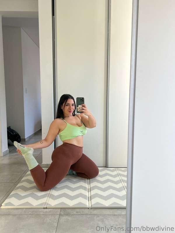 Is your wife pretty flexible like me? 😈