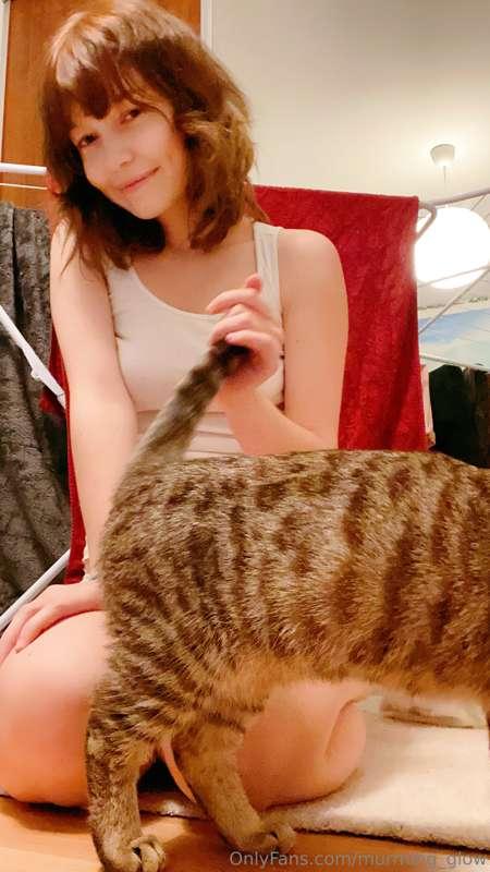 Wanna see my pussy? 😤