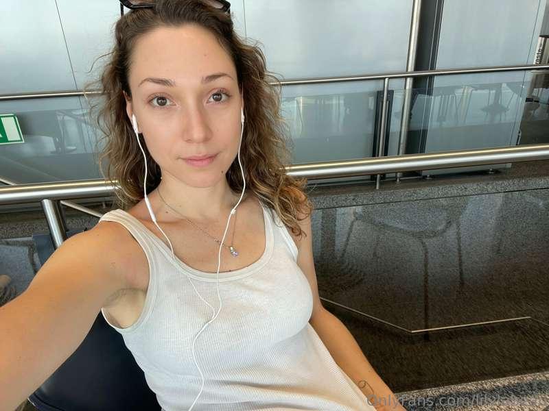 Sitting at my gate in the Frankfurt airport waiting for my c..