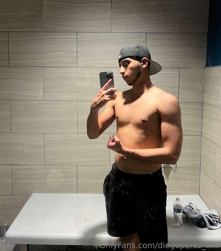 I’m happy with how my physique is coming out 🥲