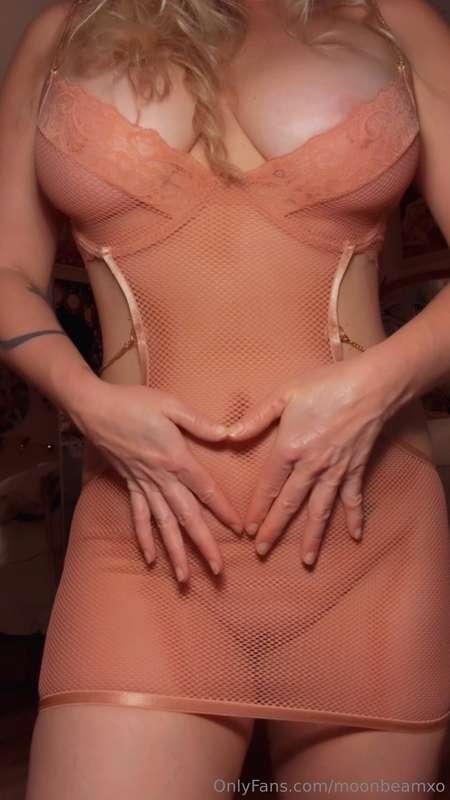 A look beneath my slip Xo