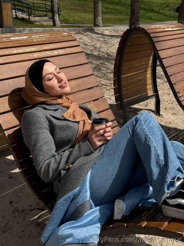 I close my eyes and turn my face to the sun🔥 The air is cold..