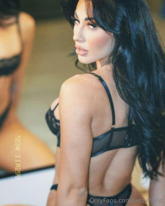 Lost in your gaze 😈
