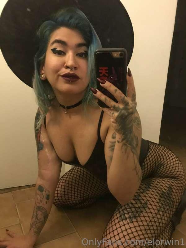 Little Witch 😈🔥