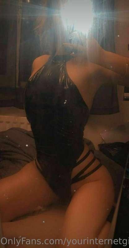My latex body suit 🖤💕 Do you like it?😋