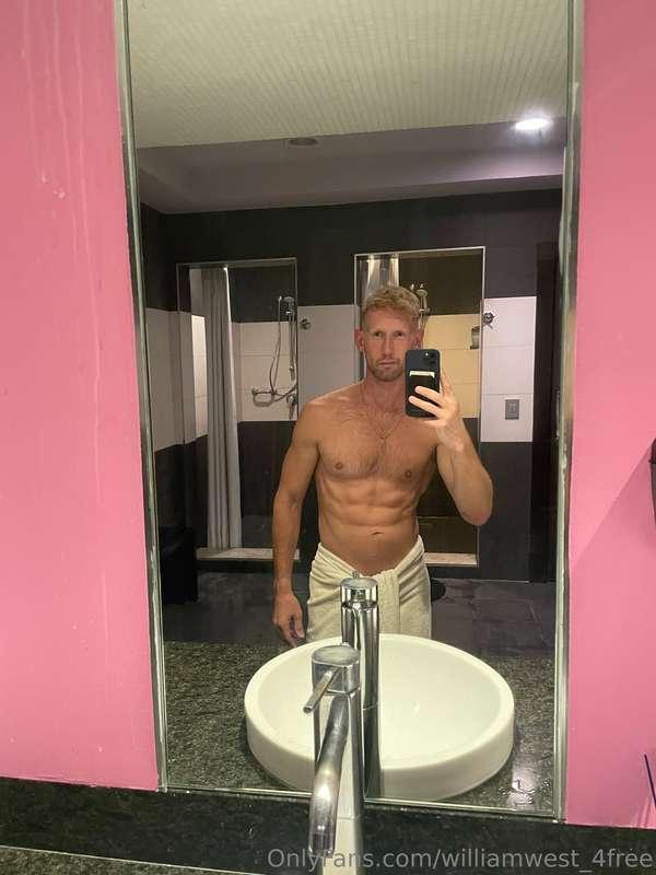 williamwest_4free image #1