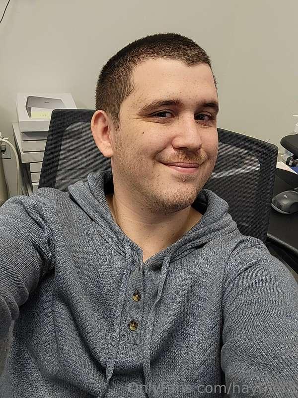 Got a haircut, feeling more like myself a bit. Gonna have so..