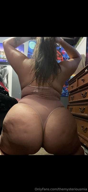 themysteriousmia image #0