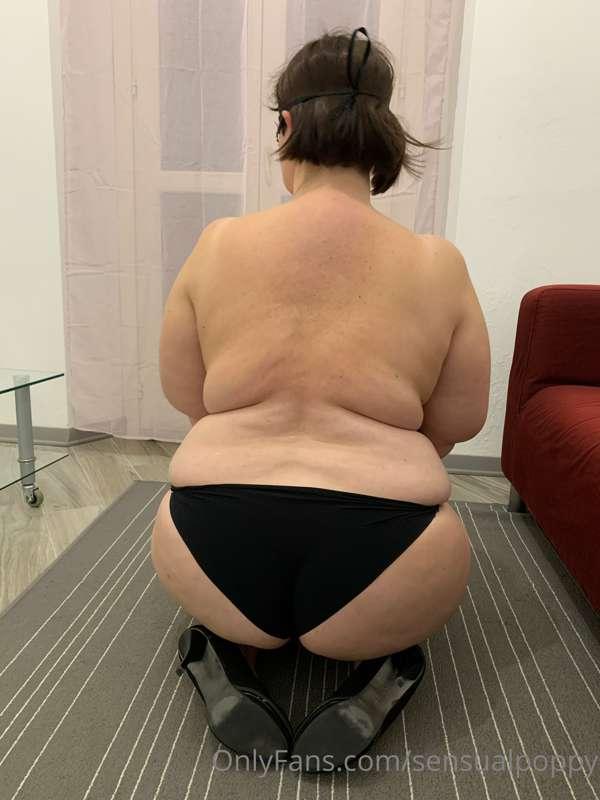 good morning also this saturday your busty woman will keep y..