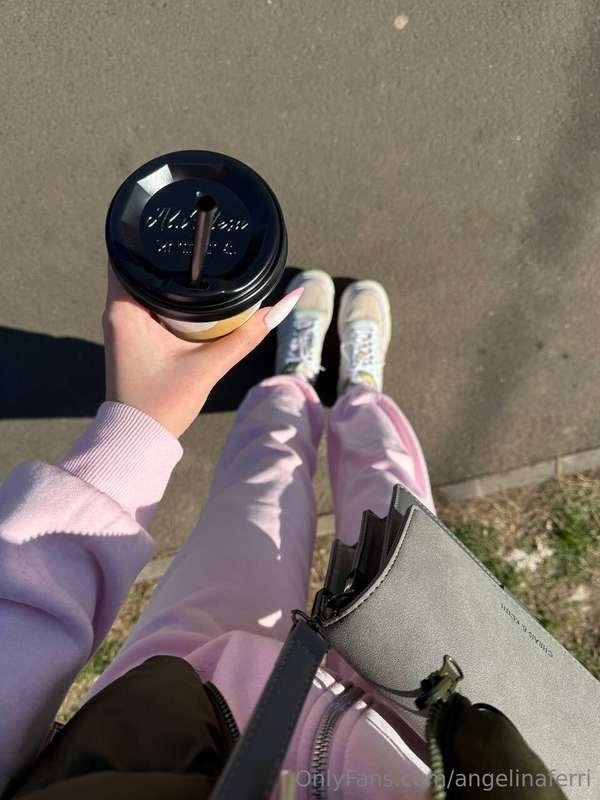 A little piece of my sunny day and a glass of aromatic coffe..