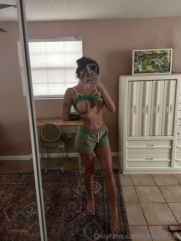 waiting for you in the dms likeeee 🤭