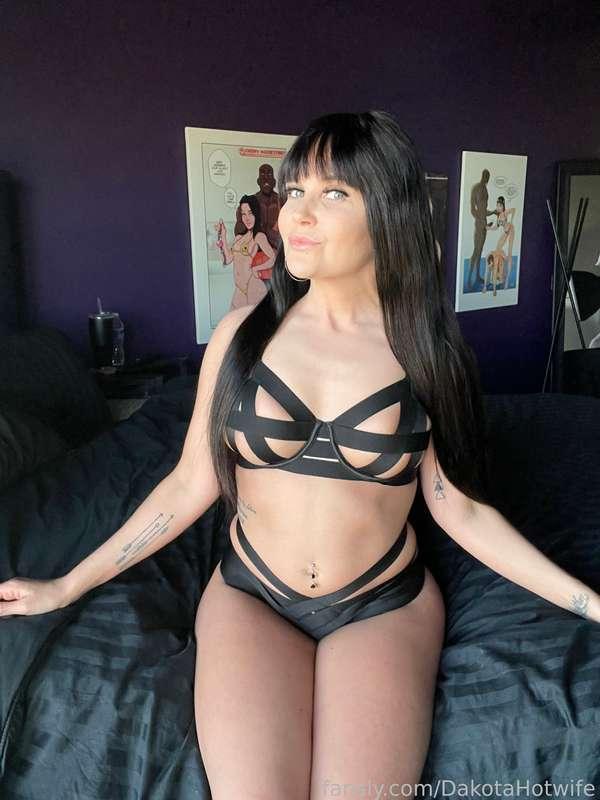 dakotahotwife image #25