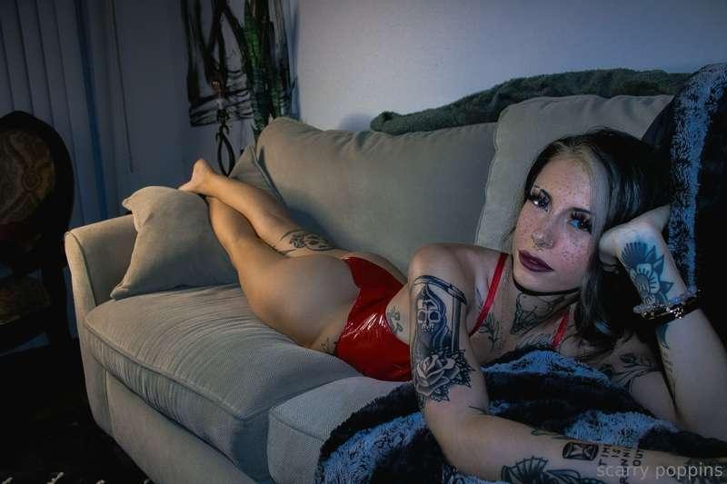 Confident about my petite booty 🍑 

sometimes, good things c..