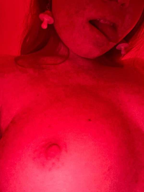 redheadalana image #2