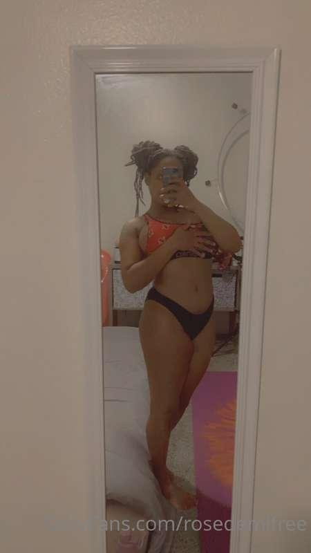 Check this Bangin' Body, Bae

Wanna see more ?

Subscribe to..