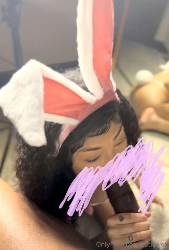 bunny gives SLOPPY head 👅 
(different povs) 10min long 🥕🤤🐇🐇💦..
