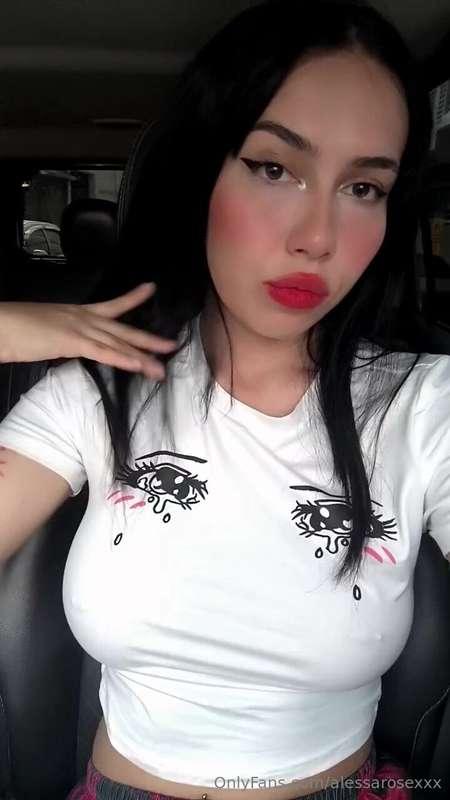 Where would you give me a kiss?💕😋
