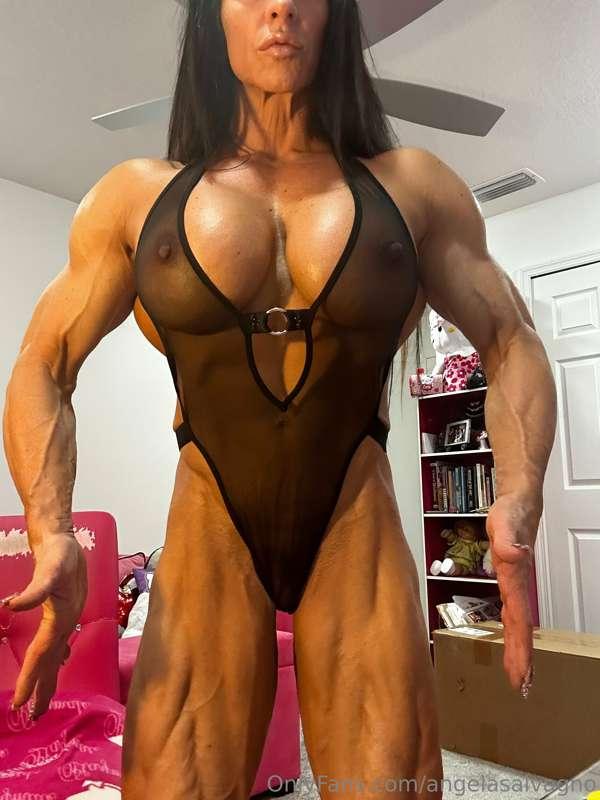 Got this new outfit today!! Will do some video shoots in it ..