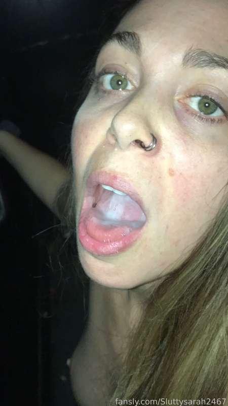 sluttysarah2467 image #12