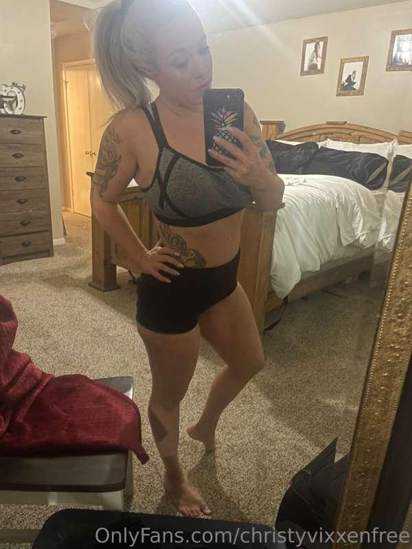 Been under the weather today loves!! I will be back up and r..