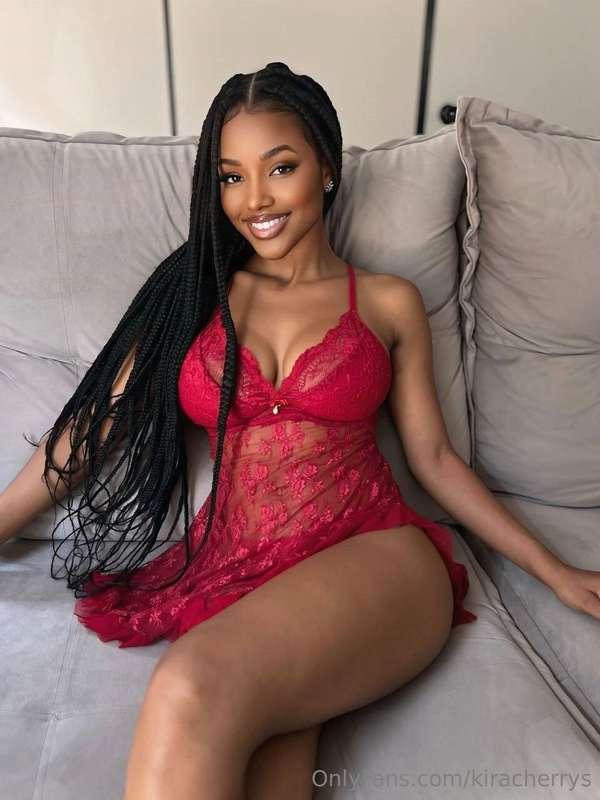 EXOTIC BABE @officiallarissa WITH SO SEXY BODY😍🌴🍫SHE HAS SUC..