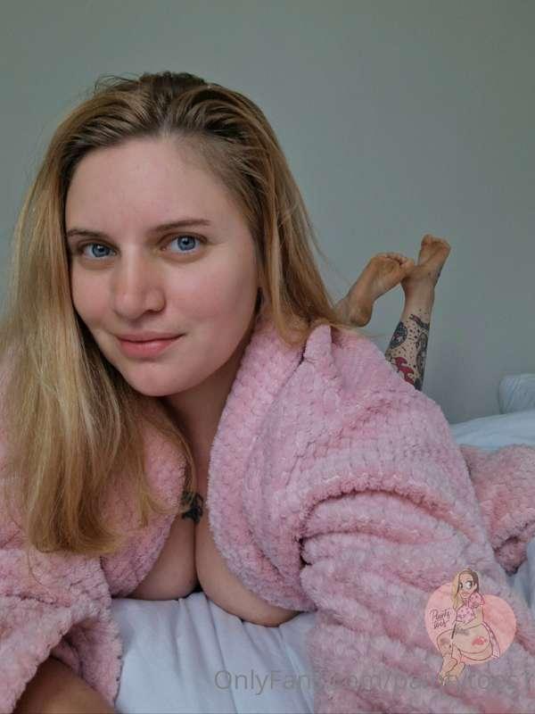 Goodmorning, sweeties who like my feeties! 🙊 I wish you all ..