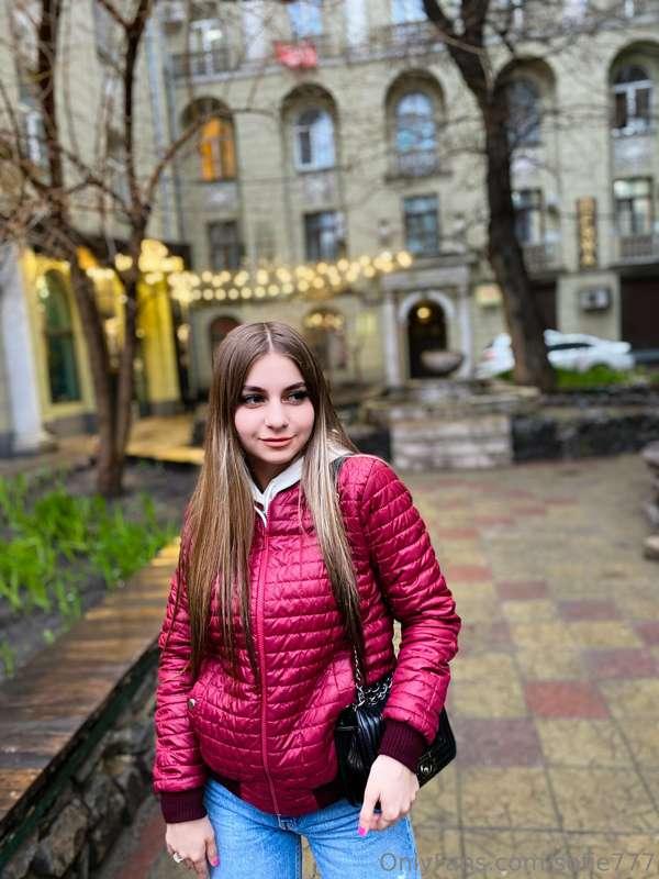 The world in my eyes is full of colors and emotions. This sh..