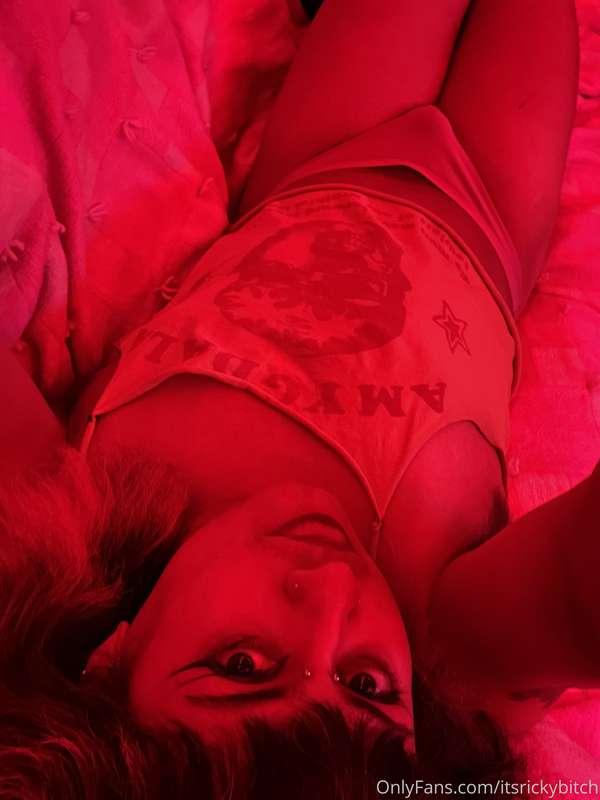 Red fall over me 💋
