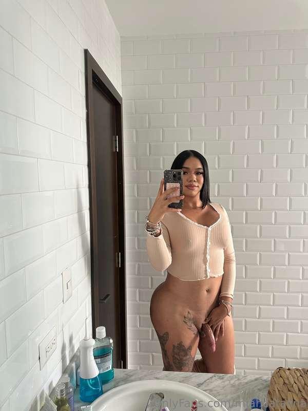 miahcatalina image #3