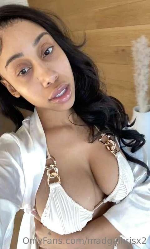 you like me all in white?