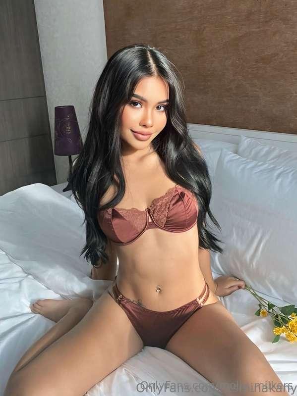 🥵🐈‍⬛ HOT PLAYFUL GIRL @itsminakanya 🥵🐈‍⬛ CREATES SPICY CONTE..
