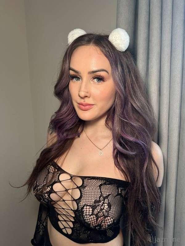 Do you like this outfit on me?! ☃️