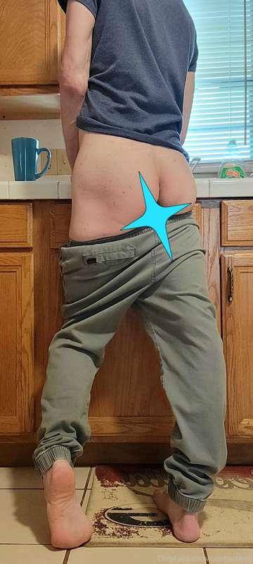 make sure to have fun while doing chores 🤫

@cainhartwellpai..