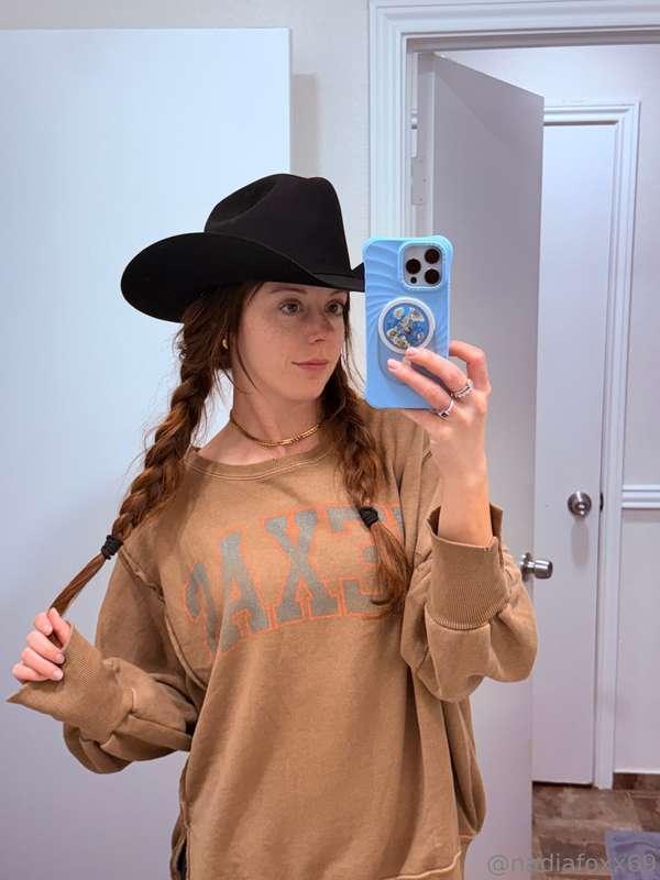 🤠