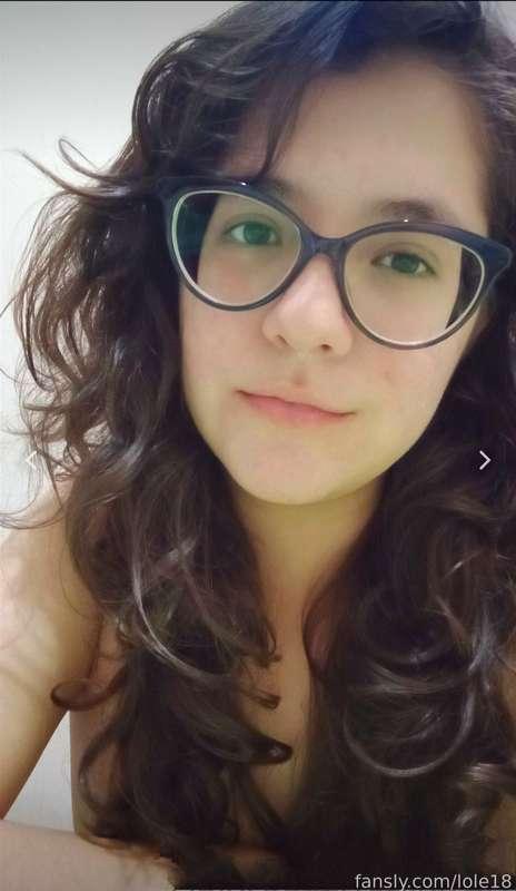 Here is your beautiful princess ✨😊



#fyp #lole18 #petite #cute #glasses #gym #nerd #loli #natural #smalltits