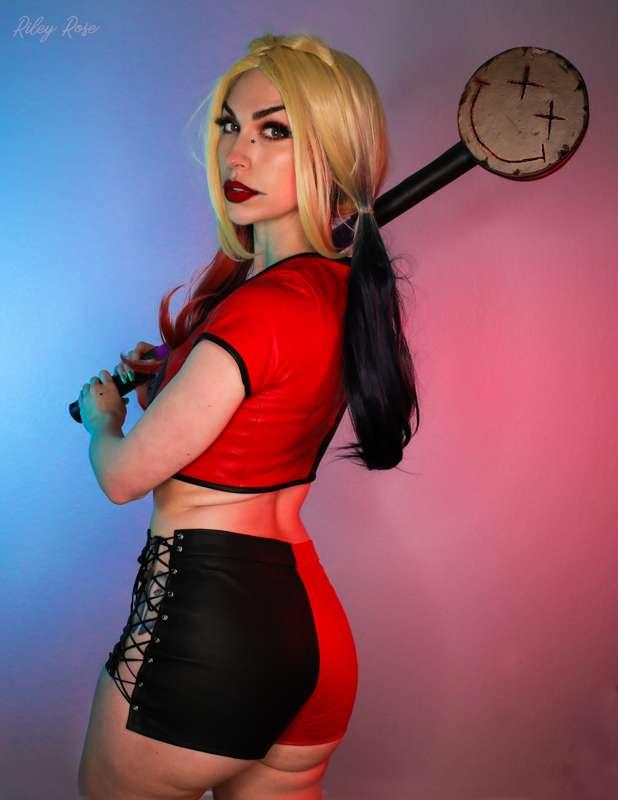 Cheeky Peak at NSFW Harley
