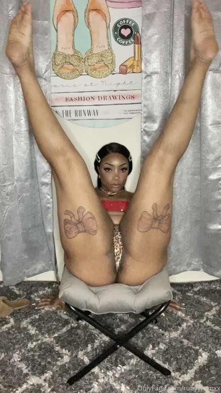 Goodmorning!🌞🌄 …………. Keep up with me on social media! 💋 all ..