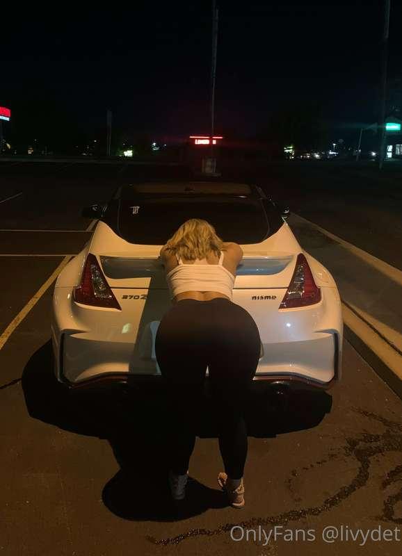 hehehehe booty on booty