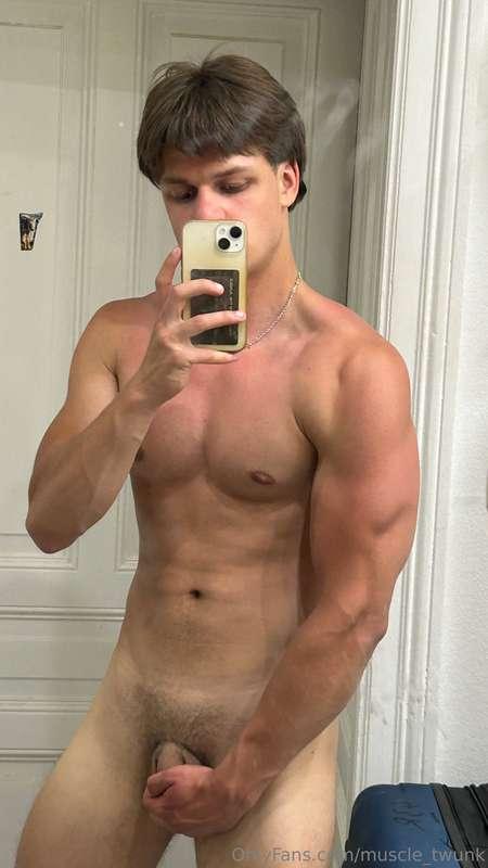 Just got back from the gym. Gonna take a shower..Wanna join?