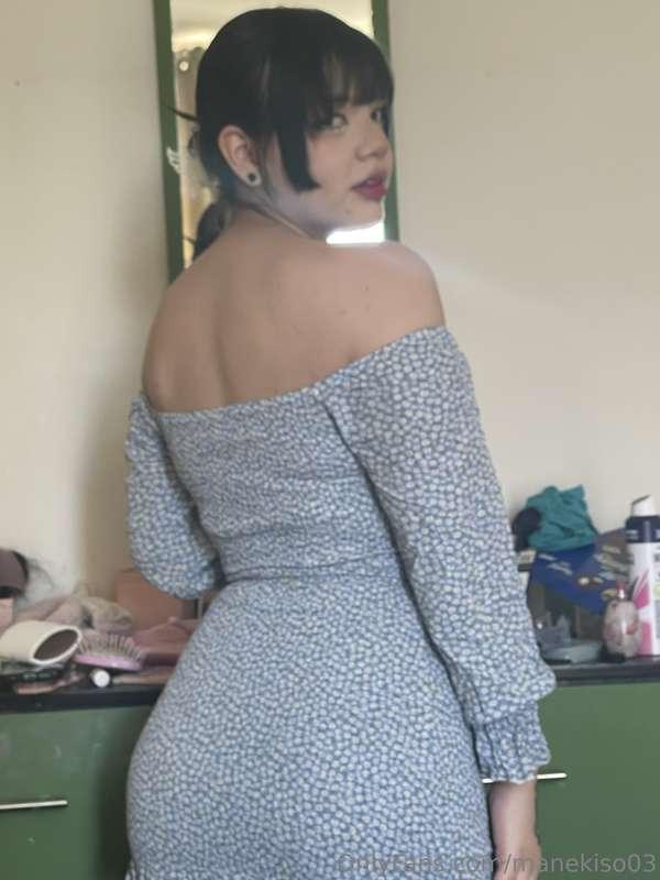 me puedo sentar en tu carita? ^^