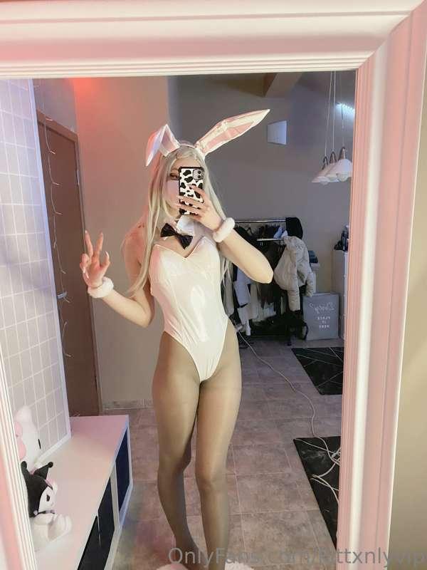Happy Easter all! <3 What did you all do for easter? get any..
