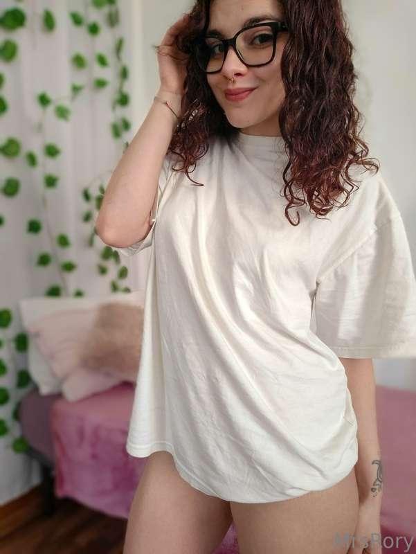 Feelin cute :3

*(5 pics in this post, swipe to see 'em all!..
