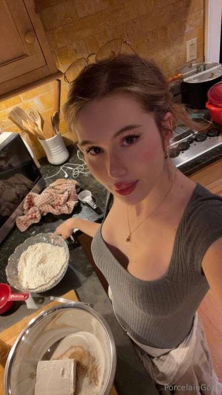 I'm your chef today.. What do you want to eat baby?