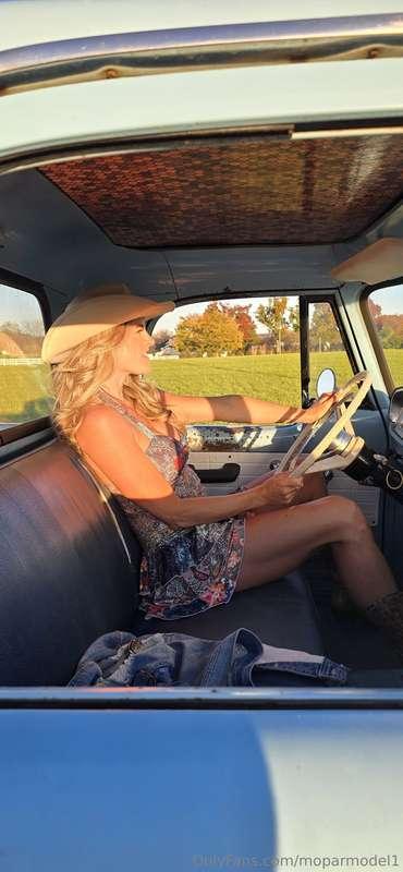 Farm truck Friday 🩵